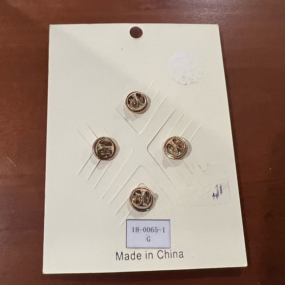 Novelty Hat Pins Junk Food Themed Enamel 4PC Set  Burger Beer Pizza OMG - Picture 2 of 2